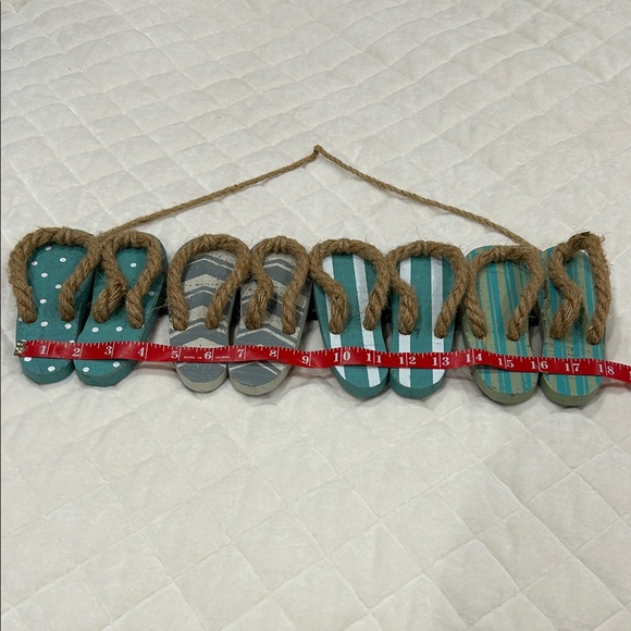 Decorative Flip Flop Wall Hanging - Picture 2 of 4